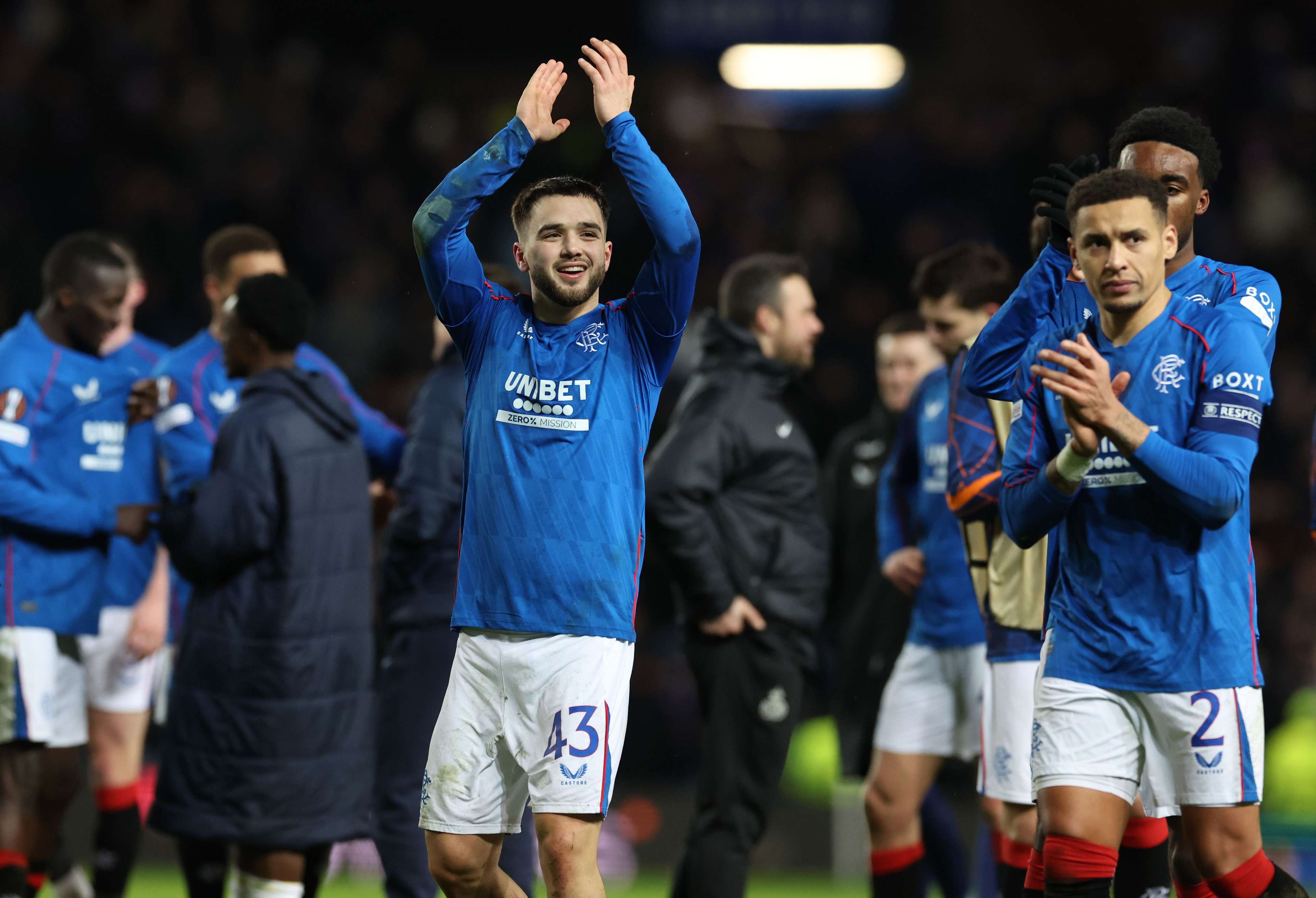 展现出强烈 展现出强烈