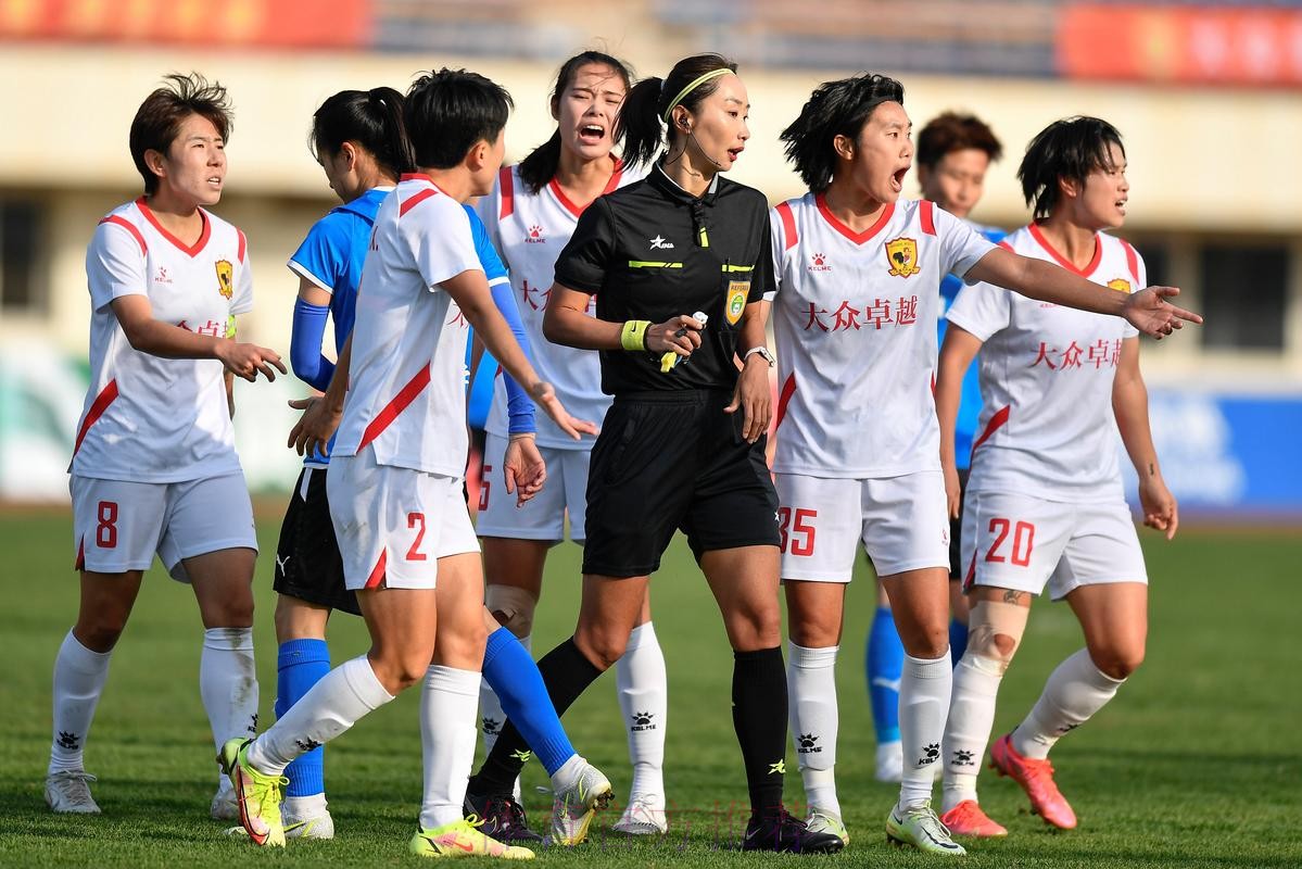 2018赛季女超联赛第七轮：【长春女足4-4大连女足】 长春精神踢不垮！